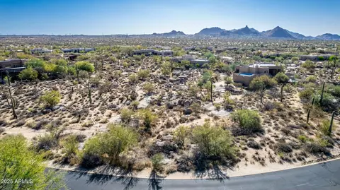 8400 E Dixileta Dr #170, Scottsdale, AZ 85266