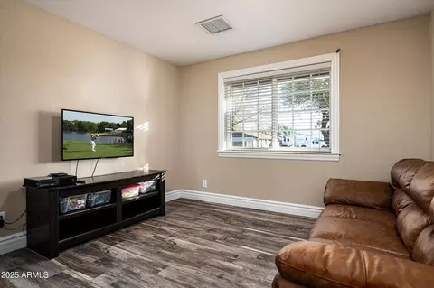 17242 N 29th Dr, Phoenix, AZ 85053 photo 9