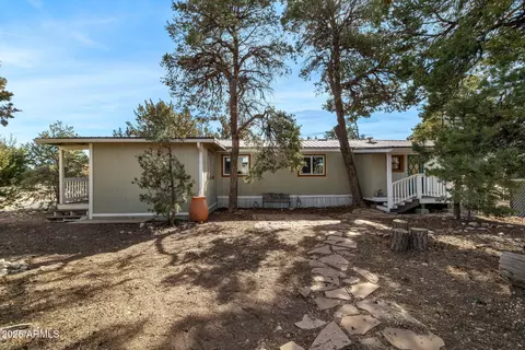 3498 Wildflower Dr, Overgaard, AZ 85933