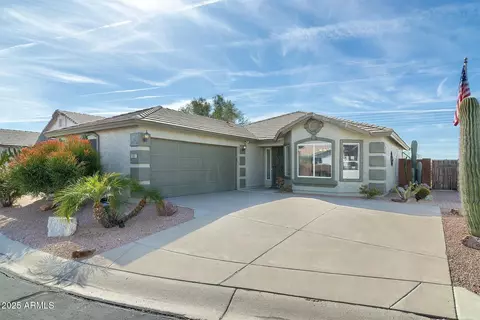 8957 E Rainier Dr, Gold Canyon, AZ 85118