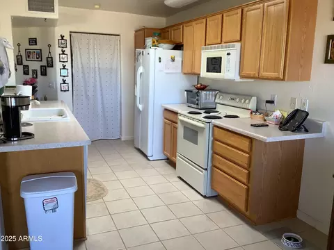 1007 E Irene St, Pearce, AZ 85625 photo 8