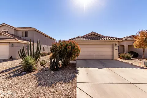 1151 E Stardust Way, San Tan Valley, AZ 85143