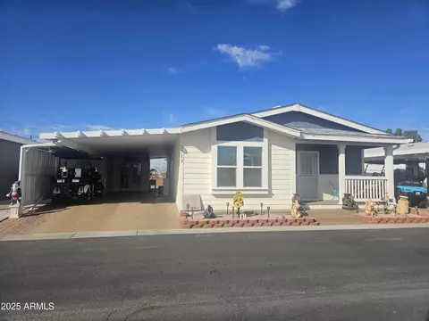 650 N Hawes Rd #2713, Mesa, AZ 85207