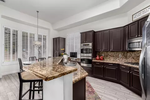 4905 Estevan Rd, Phoenix, AZ 85054 photo 8