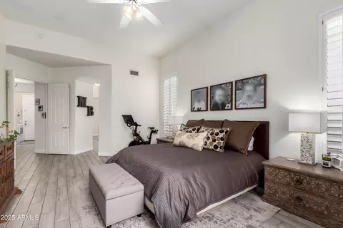 4905 Estevan Rd, Phoenix, AZ 85054 photo 11