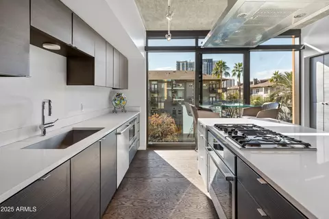 100 W Portland St #401, Phoenix, AZ 85003