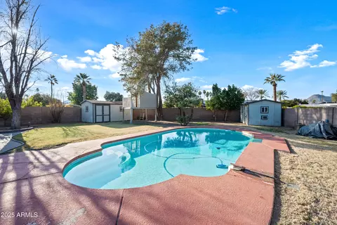 2918 E Laurel Ln, Phoenix, AZ 85028 photo 28