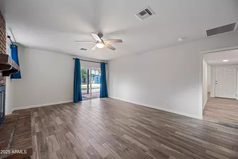 2918 E Laurel Ln, Phoenix, AZ 85028 photo 24