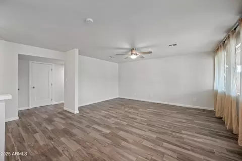 2918 E Laurel Ln, Phoenix, AZ 85028 photo 20