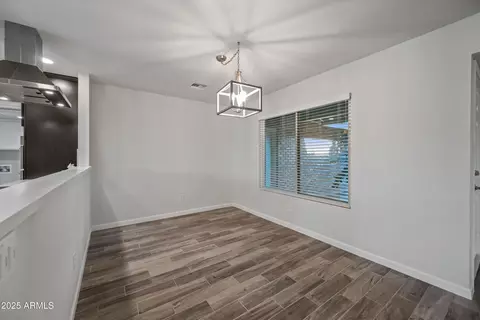 2918 E Laurel Ln, Phoenix, AZ 85028 photo 16