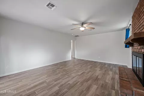 2918 E Laurel Ln, Phoenix, AZ 85028 photo 23