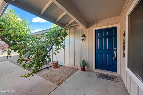 2918 E Laurel Ln, Phoenix, AZ 85028 photo 5