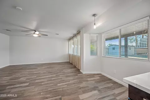 2918 E Laurel Ln, Phoenix, AZ 85028 photo 19