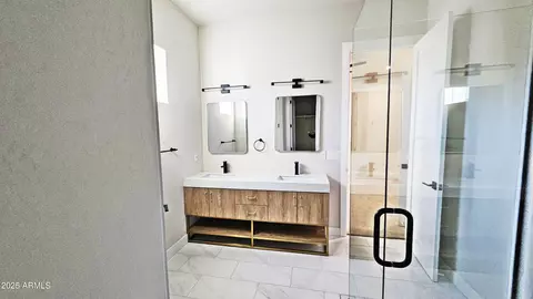 Bath - 204 S Thunder Mtn, Payson, AZ 85541 photo 3 of 6