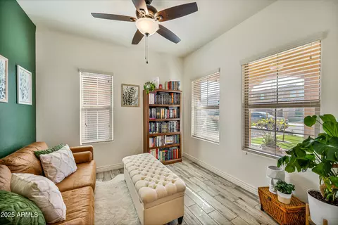 2404 E Gillcrest Rd, Gilbert, AZ 85298 photo 5