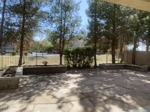 Exterior - 2113 E Sunland Ave, Phoenix, AZ 85040 photo 3 of 8