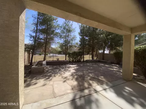 Exterior - 2113 E Sunland Ave, Phoenix, AZ 85040 photo 4 of 8