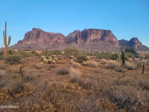 0 E Boulder St #-, Apache Junction, AZ 85119