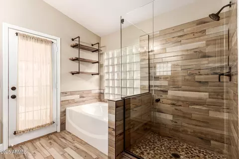 Bath - 4213 E Stanford Ave, Gilbert, AZ 85234 photo 1 of 3