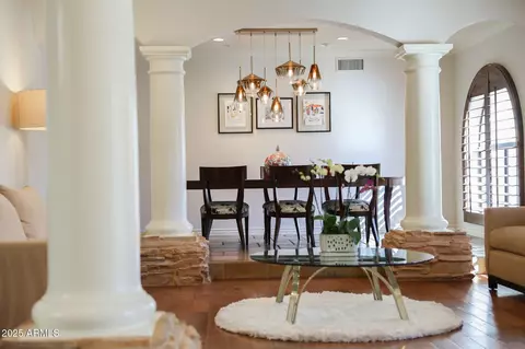 Dining - 4340 E Turquoise Ave, Phoenix, AZ 85028 photo 3 of 3