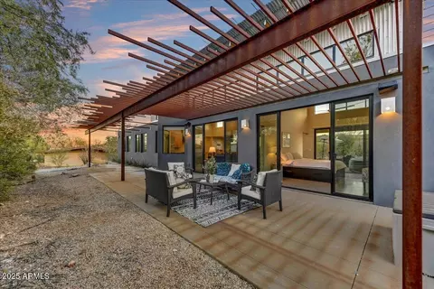 2701 E Voltaire Ave, Phoenix, AZ 85032