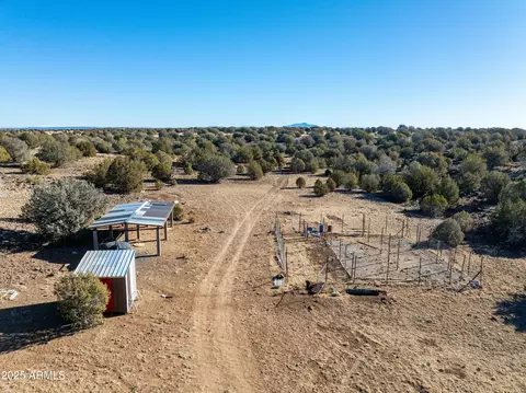 lot55 37 Raging Crab -- #55, Ash Fork, AZ 86320