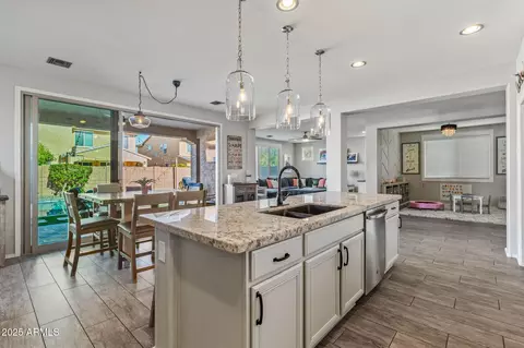 Kitchen - 1078 E Oriole Dr, Gilbert, AZ 85297 photo 3 of 3