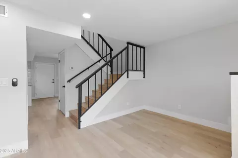 610 E Montebello Ave #35, Phoenix, AZ 85012 photo 15