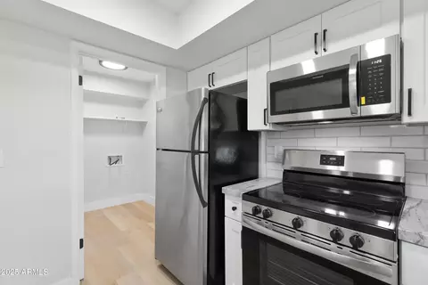 610 E Montebello Ave #35, Phoenix, AZ 85012 photo 10