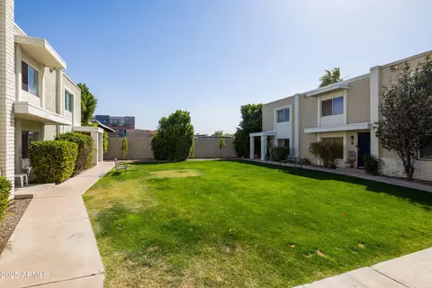 610 E Montebello Ave #35, Phoenix, AZ 85012 photo 32