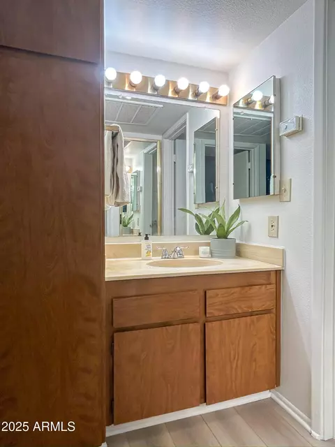 3033 E Devonshire Ave #2004, Phoenix, AZ 85016 photo 9
