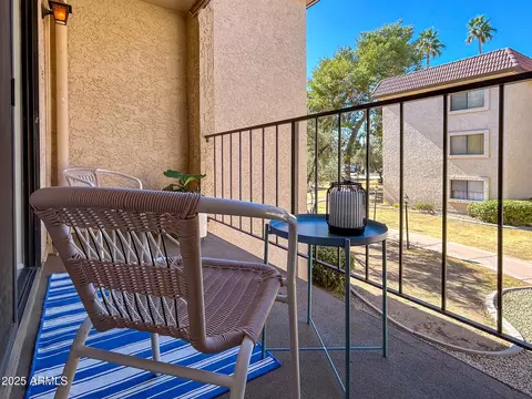 3033 E Devonshire Ave #2004, Phoenix, AZ 85016 photo 13