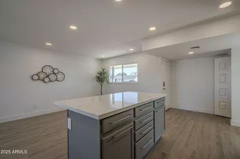 1038 E Carson Dr, Tempe, AZ 85282 photo 17