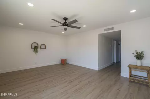 1038 E Carson Dr, Tempe, AZ 85282 photo 8