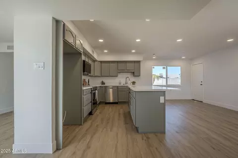 1038 E Carson Dr, Tempe, AZ 85282 photo 13