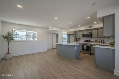 1038 E Carson Dr, Tempe, AZ 85282 photo 12