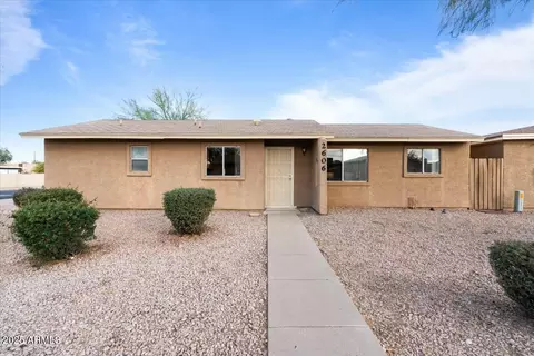2606 E Oakleaf Dr, Tempe, AZ 85288 photo 2