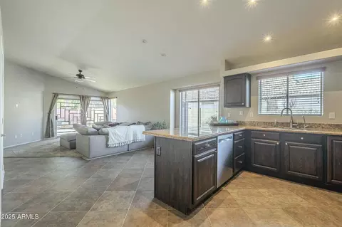2701 E Anderson Dr, Phoenix, AZ 85032 photo 9