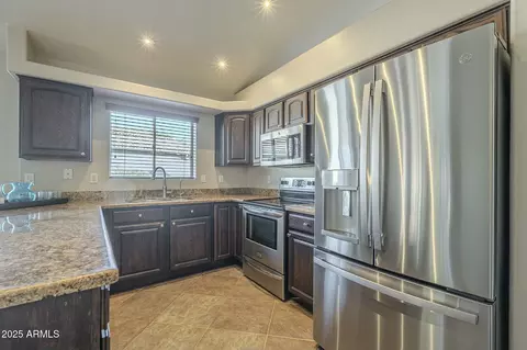 2701 E Anderson Dr, Phoenix, AZ 85032 photo 10