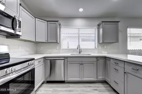 Kitchen - 2234 E 37th Ave, Apache Junction, AZ 85119 photo 5 of 6