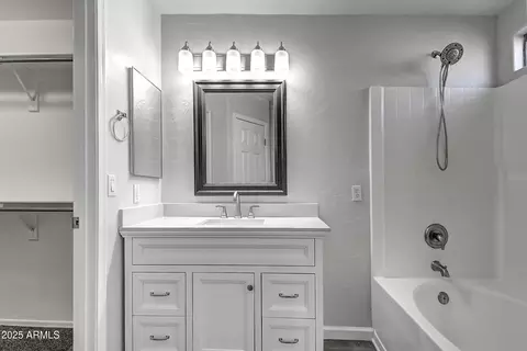 Bath - 2234 E 37th Ave, Apache Junction, AZ 85119 photo 1 of 4