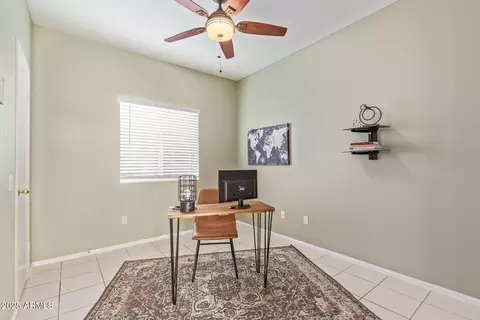 3213 E Tonto Ln, Phoenix, AZ 85050 photo 16