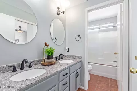 3213 E Tonto Ln, Phoenix, AZ 85050 photo 22