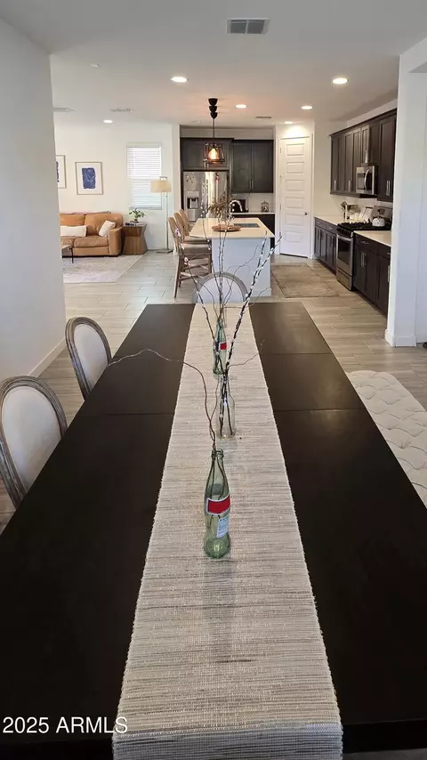 Dining - 1629 W Buist Ave, Phoenix, AZ 85041 photo 1 of 1