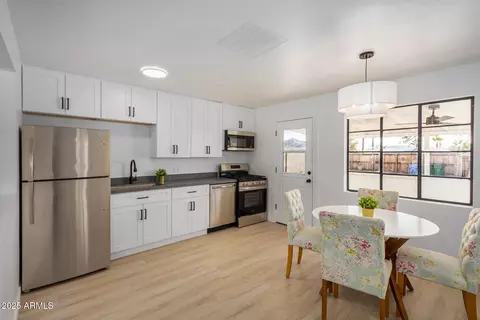 1007 E Brown St, Phoenix, AZ 85020 photo 8