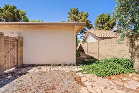 Exterior - 955 E Vaughn Ave, Gilbert, AZ 85234 photo 6 of 6