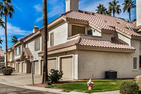 2801 N Litchfield Rd #30, Goodyear, AZ 85395