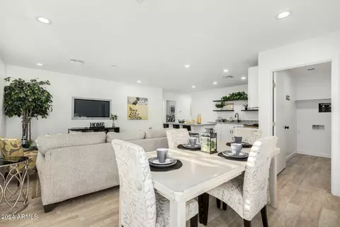Other - 1115 W Apache St, Phoenix, AZ 85007 photo 4 of 8