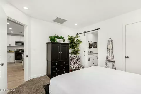 Bedroom - 1115 W Apache St, Phoenix, AZ 85007 photo 2 of 4