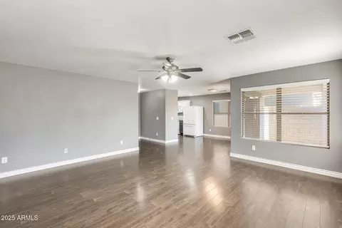 1081 E Lowell Ct, Gilbert, AZ 85295 photo 11